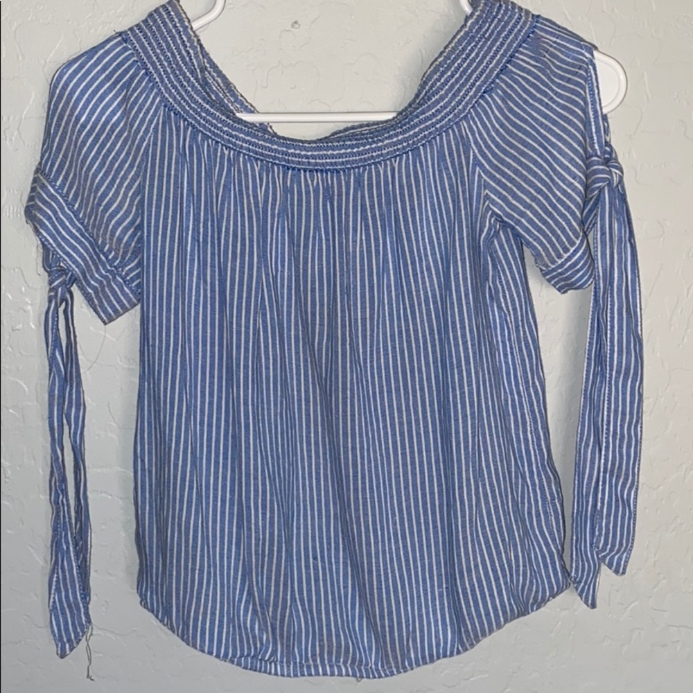 kendall and kylie blue off the shoulder top
